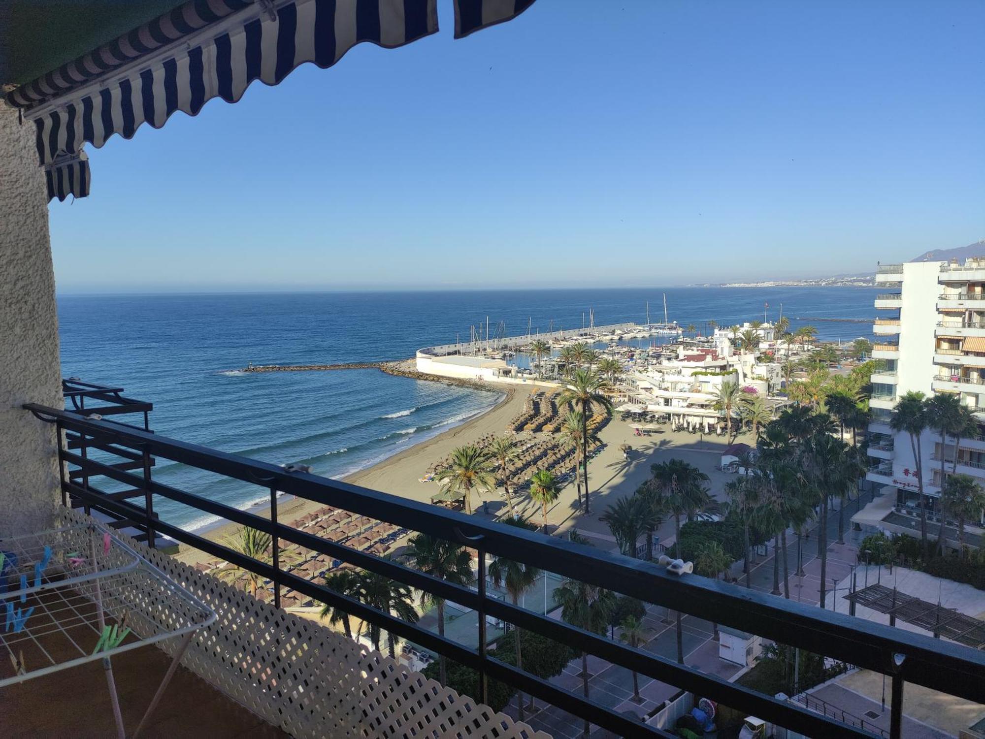 In First Line Apto 8-3 Marbella